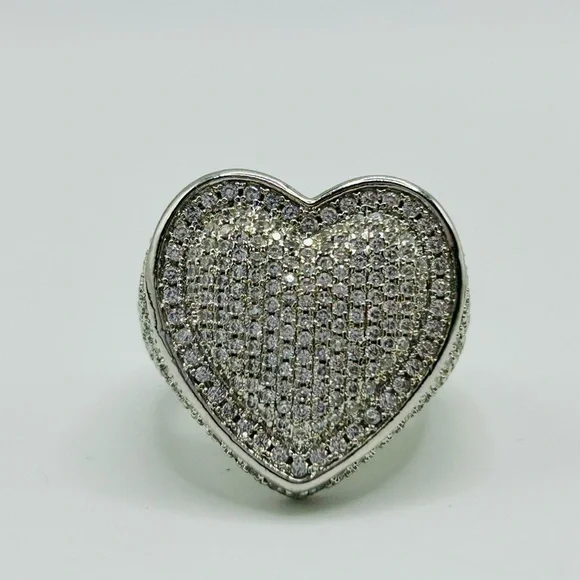 18K Gold Plated Pave Heart Ring – Size 7 Statement Cocktail Style - Picture 5 of 9